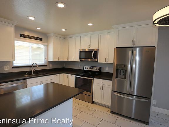4th image of 42 Sherland Ave APT 2