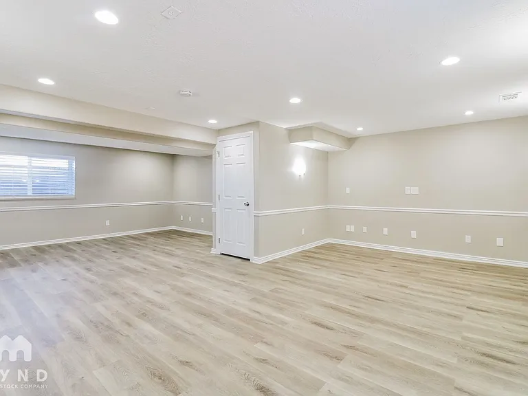 2056 N 1350 W — Photo 14