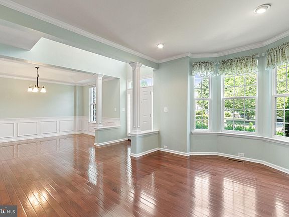 4th image of 1407 Preserve Ln