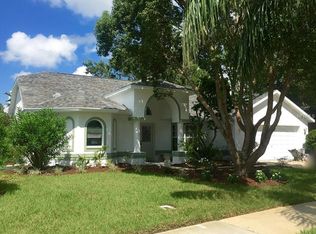 833 Christina Cir, Oldsmar, FL 34677
