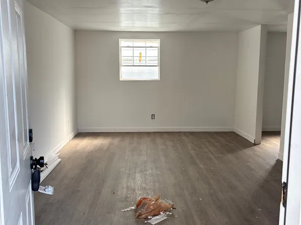 26 W 27th St, Jacksonville, FL