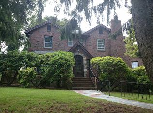 684 Newton St, Brookline, MA 02467