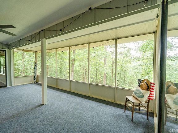 3rd image of 114 Edgemere Loop