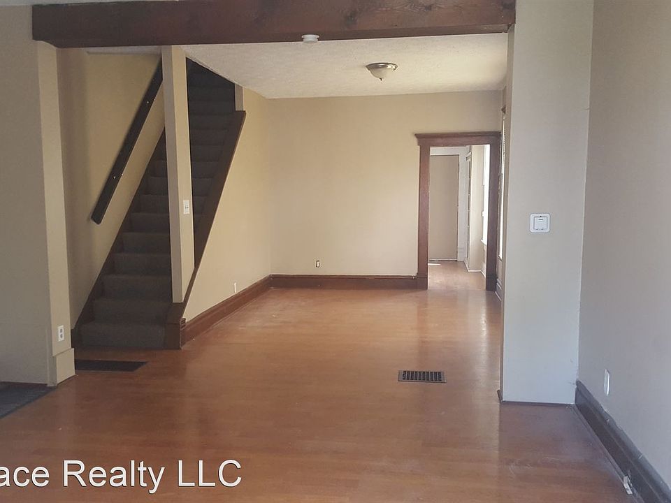 2nd image of 55 W Maynard Ave