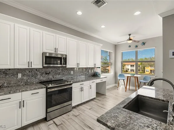 7071 San Lorenzo Ct APT 201, Fort Myers, FL 33966