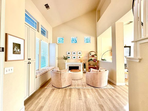 5th image of 2652 Magnolia Ct