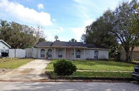 1st image of 7921 Woodglen Cir