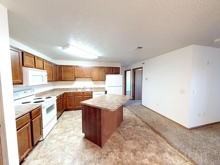 Gaspar Apartments — Photo 25