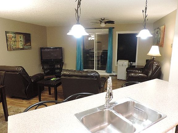 4th image of 901 16th St #2303
