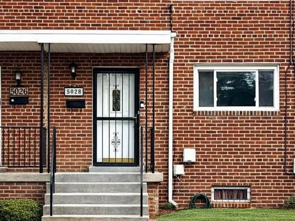 5028 Roseld Ct, Oxon Hill, MD 20745