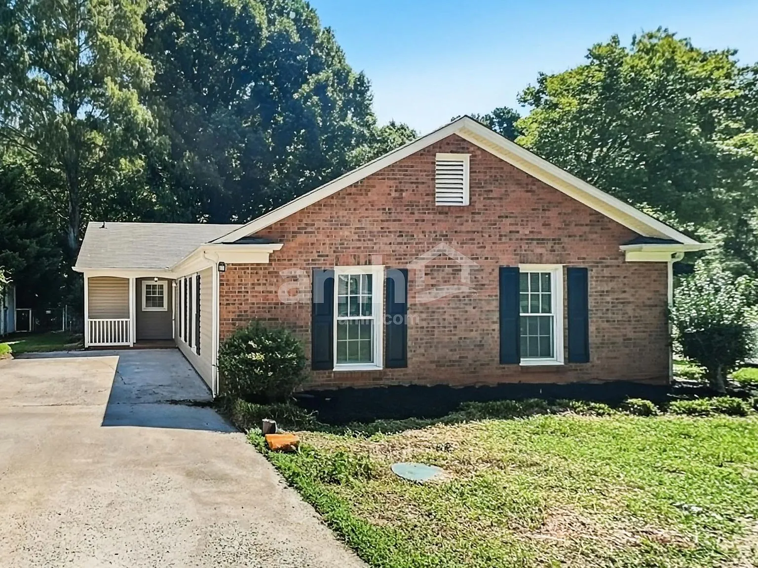 3 bed, 2.0 bath, 1504 sqft, $2,075 — Photo 1