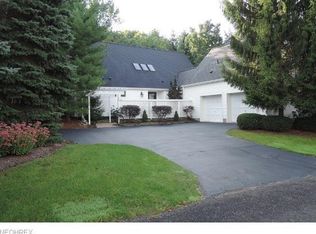 1005 Arrowhead Trl, Aurora, OH 44202