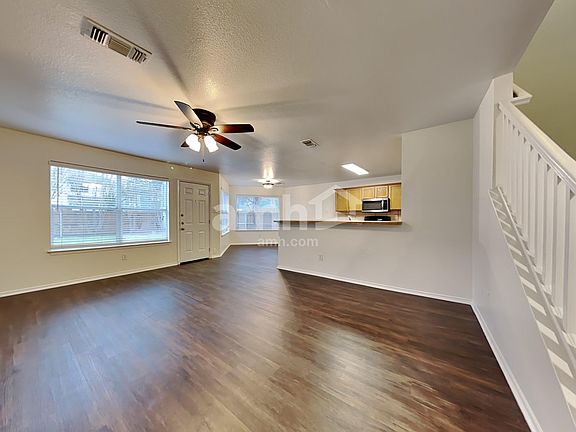 4th image of 9749 Parkmere Dr
