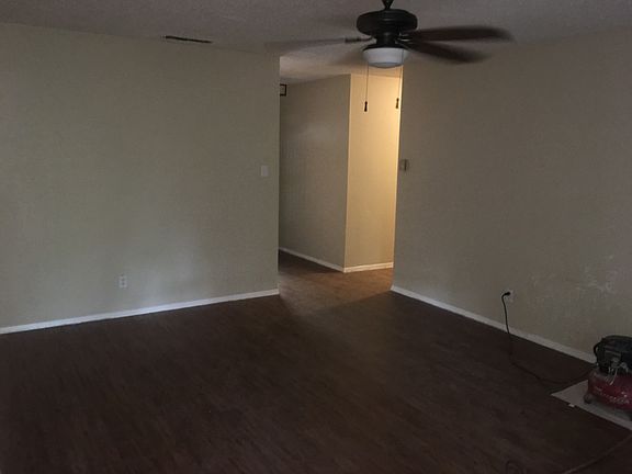 4th image of 4405 Dovehill Dr