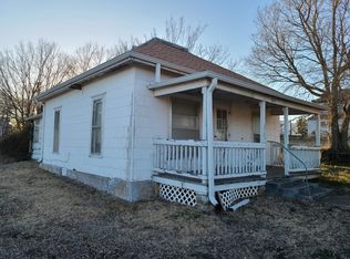 805 Caney Rd, Cedar Vale, KS 67024