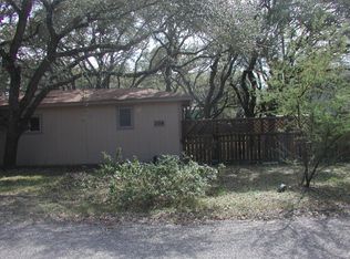 204 Timber Lane Loop, Rockport, TX 78382