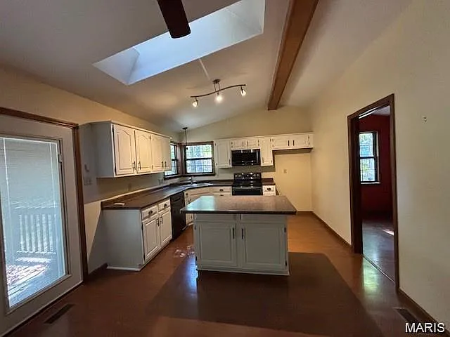 1599 Paradise Valley Dr — Photo 8