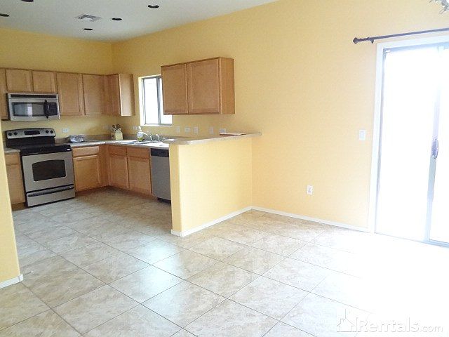 2nd image of 1063 E Mount Shibell Dr