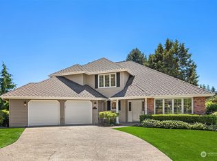 24459 SE 44th Pl, Issaquah, WA 98029