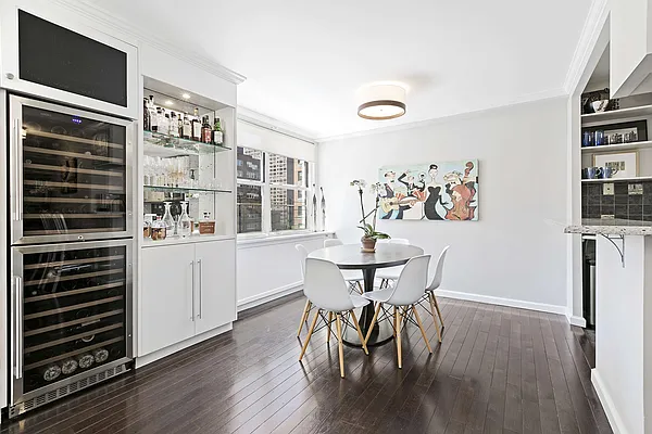 Sold by Compass | media 20