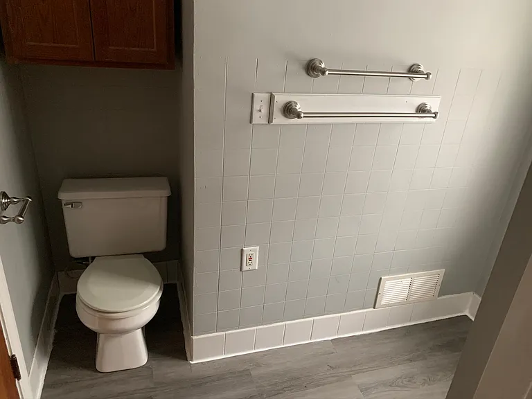 310 W Delaware Ave — Photo 26