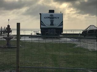 636 Copano Cove Rd, Rockport, TX 78382