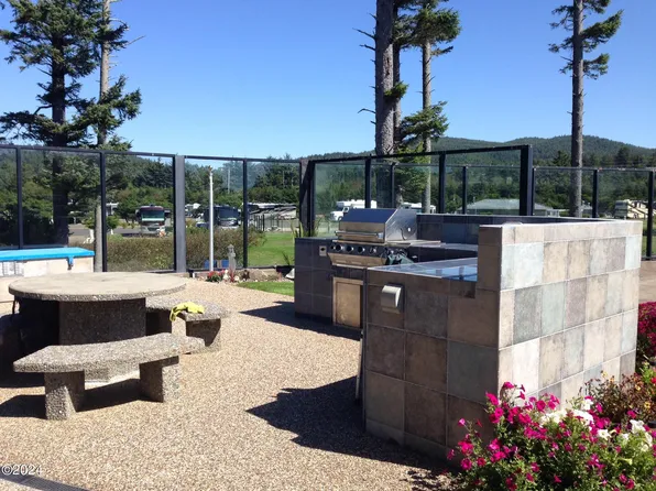 6225 N Coast Hwy Lot 124, Newport, OR 97365