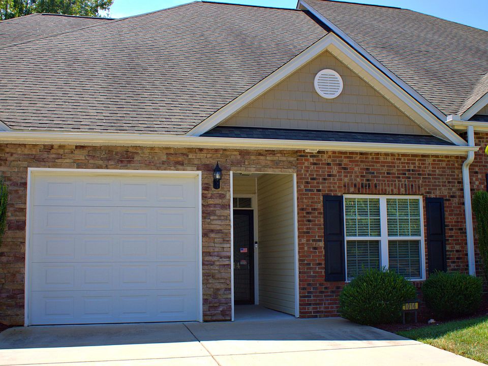 1st image of 1014 Lake Michael Way