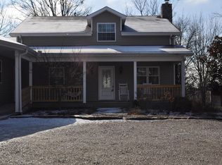 1310 Deerwood Dr, Frankfort, KY 40601
