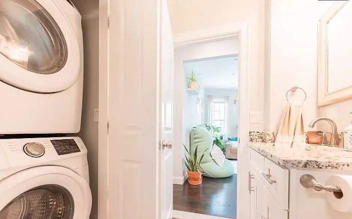 31 Pleasant St #1 — Photo 12