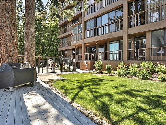 2nd image of 455 Lakeshore Blvd #1B