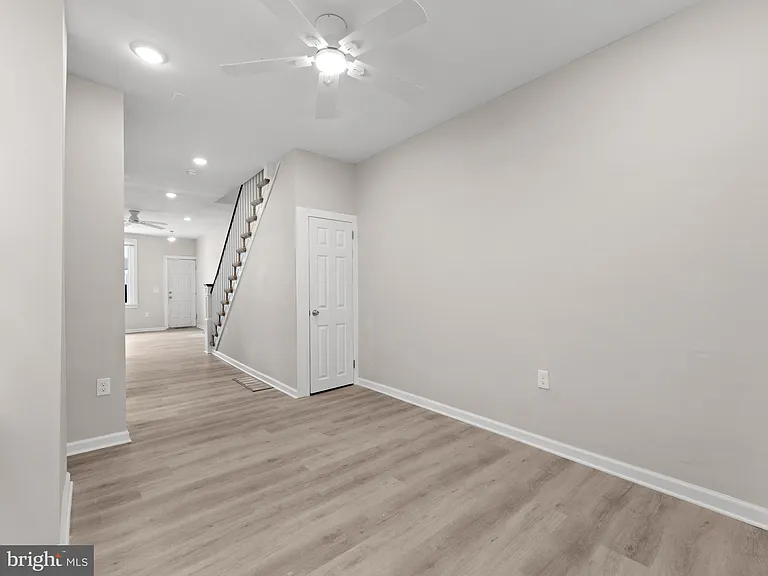 3010 Emerald St — Photo 24