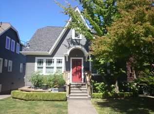 364 Halladay St, Seattle, WA 98109