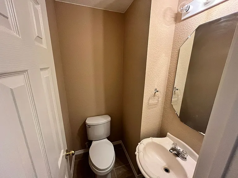 11313 Dodge Cattle Dr — Photo 12