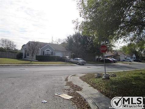 4th image of 4001 Sunrise Bluff Dr