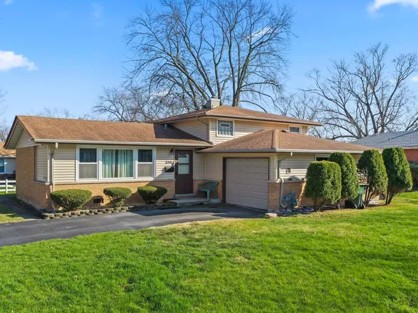 3301 Hazel Ln, Hazel Crest, IL 60429