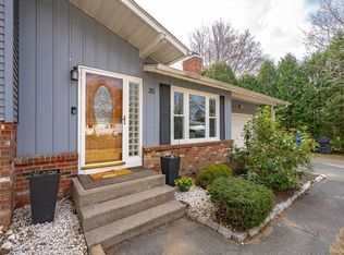 35 Elm Cres, South Deerfield, MA 01373