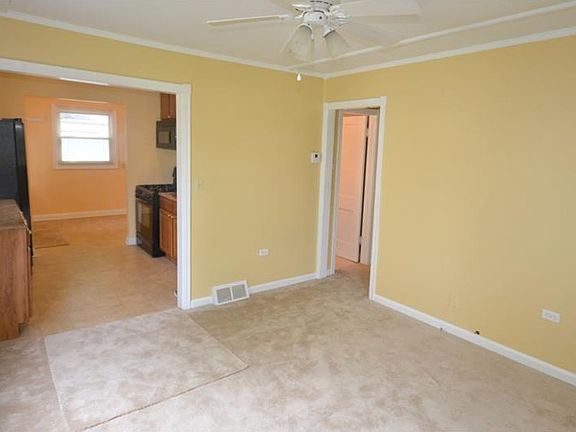 4th image of 111 Englewood St