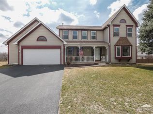 22 Longford Ct, Oswego, IL 60543