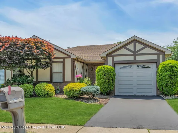 10 Hansom Lane, Marlboro, NJ 07746