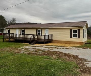 1221 Disneyland Rd, Sparta, TN, 38583