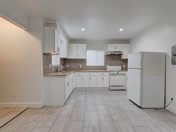 3rd image of 522 W 82nd St #522