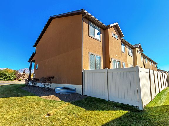 2nd image of 2499 N Garden Dr