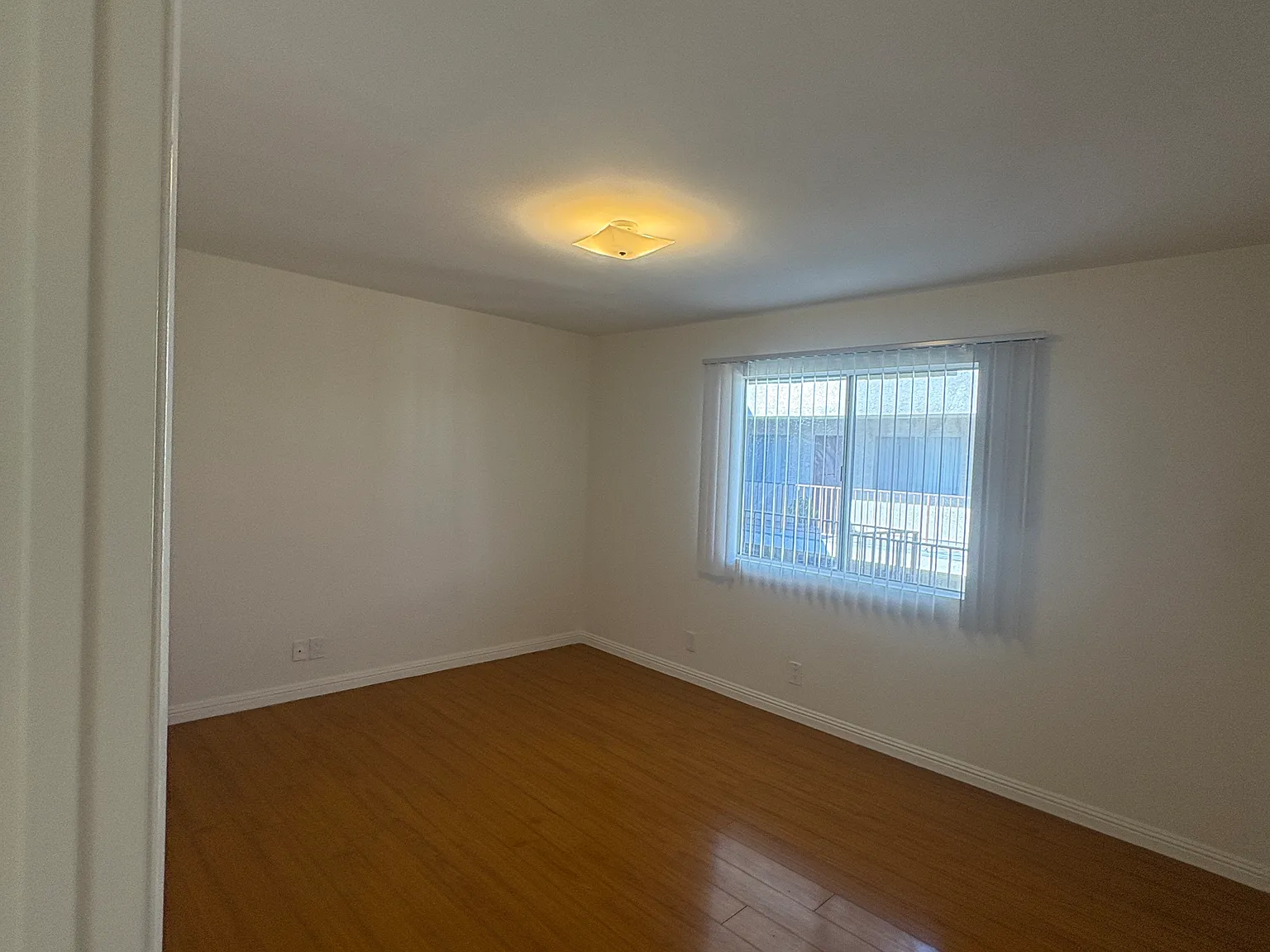 2 bed, 820 sqft, $2,350 — Photo 4