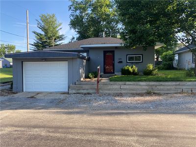 605 W Reynolds St, Newton, IL, 62448