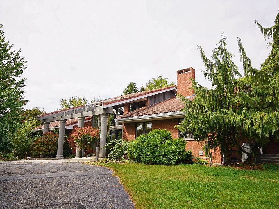 1st image of 424 New Dundee Rd
