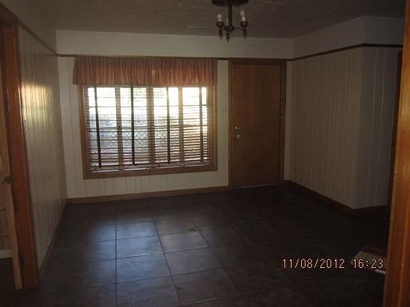 4th image of 3330 Dogwood Ln