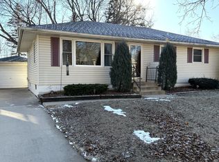 2216 18 1/2 St NW, Rochester, MN 55901