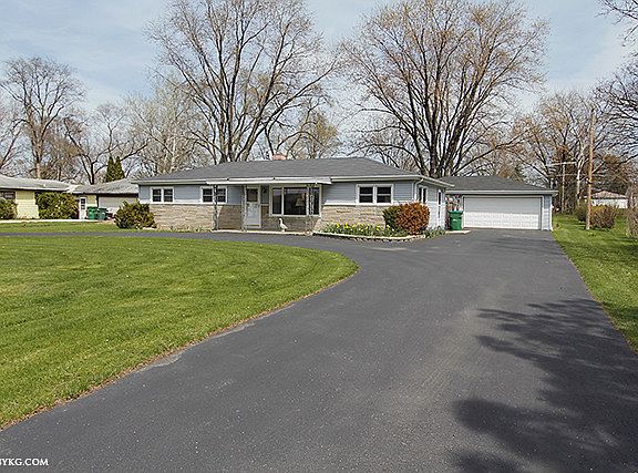 2nd image of 37137 N Shirley Dr