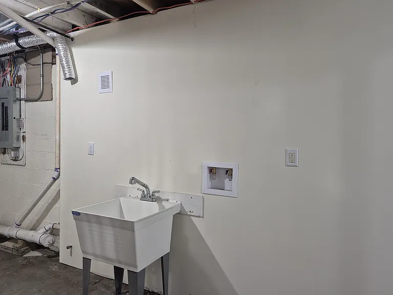 2539 W 21st Ave — Photo 18